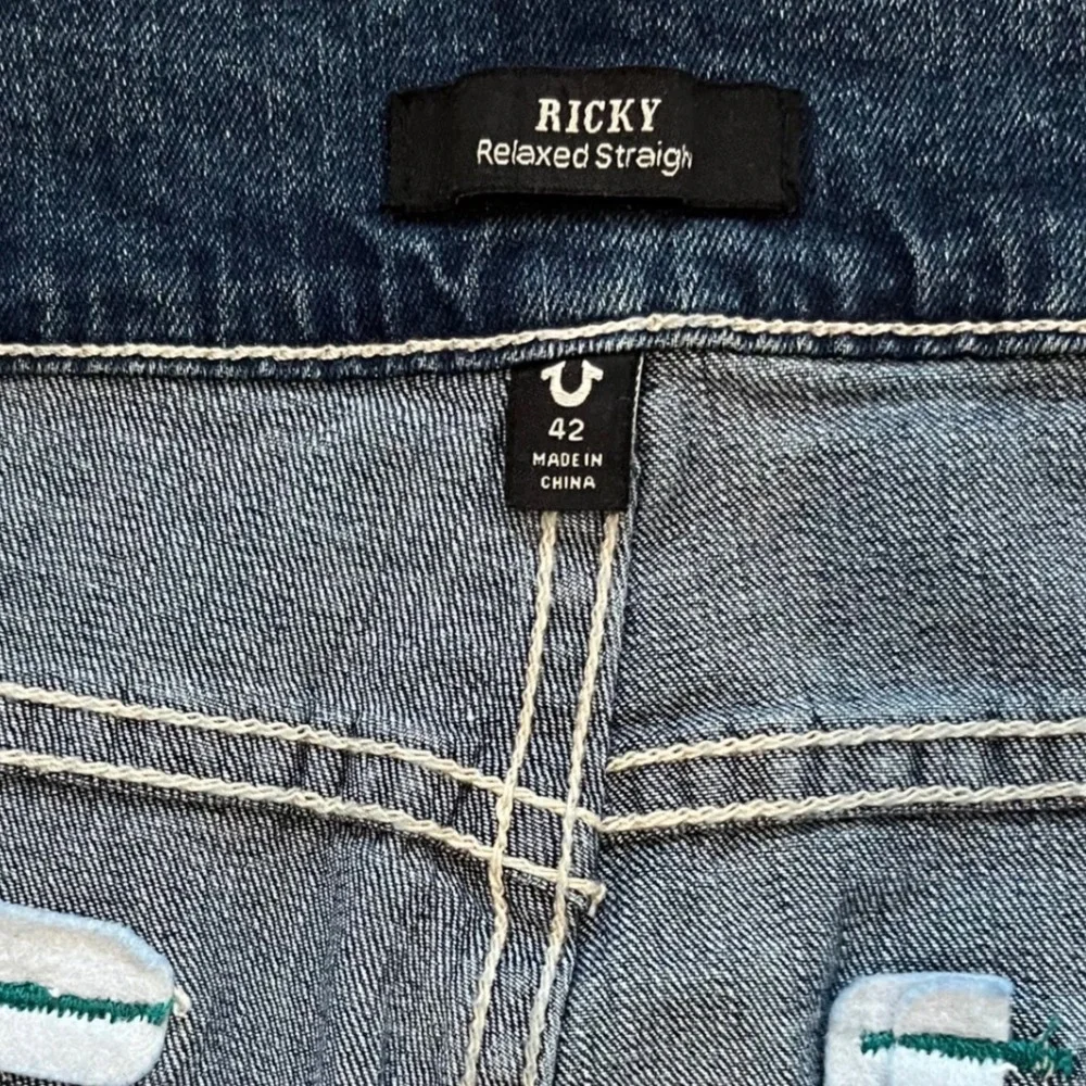 True Religion Ricky Relaxed Straight Jeans Medium Harvest Wash Teal Stitch 42x34
